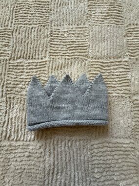 Kids Knit Crown Beanie Hat - Gray